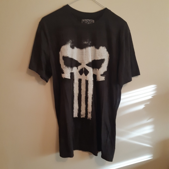 Marvel Punisher Graphic T-shirt - Picture 1 of 6